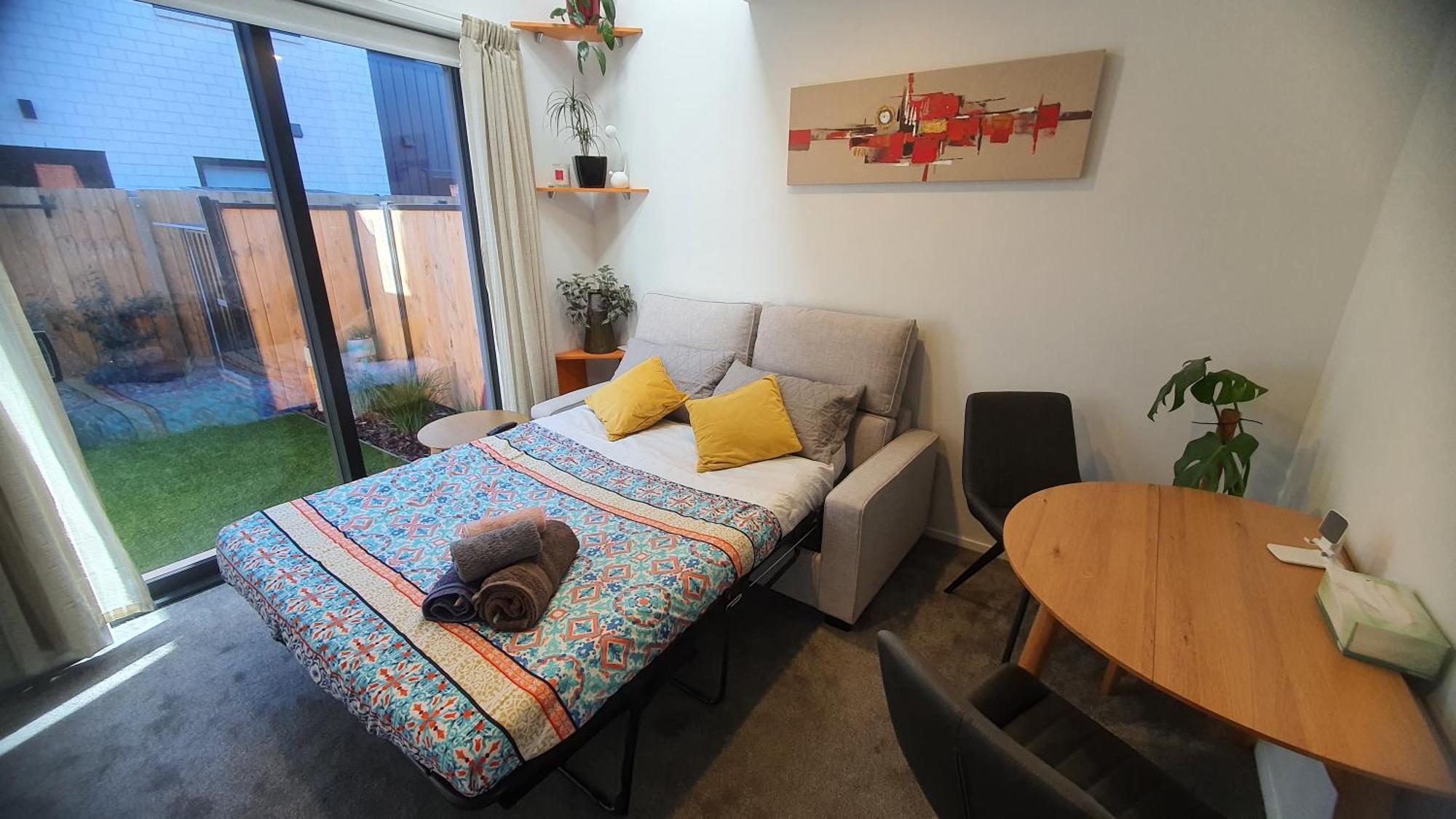 Modern Loft In Christchurch Cbd With Private Courtyard Exteriör bild