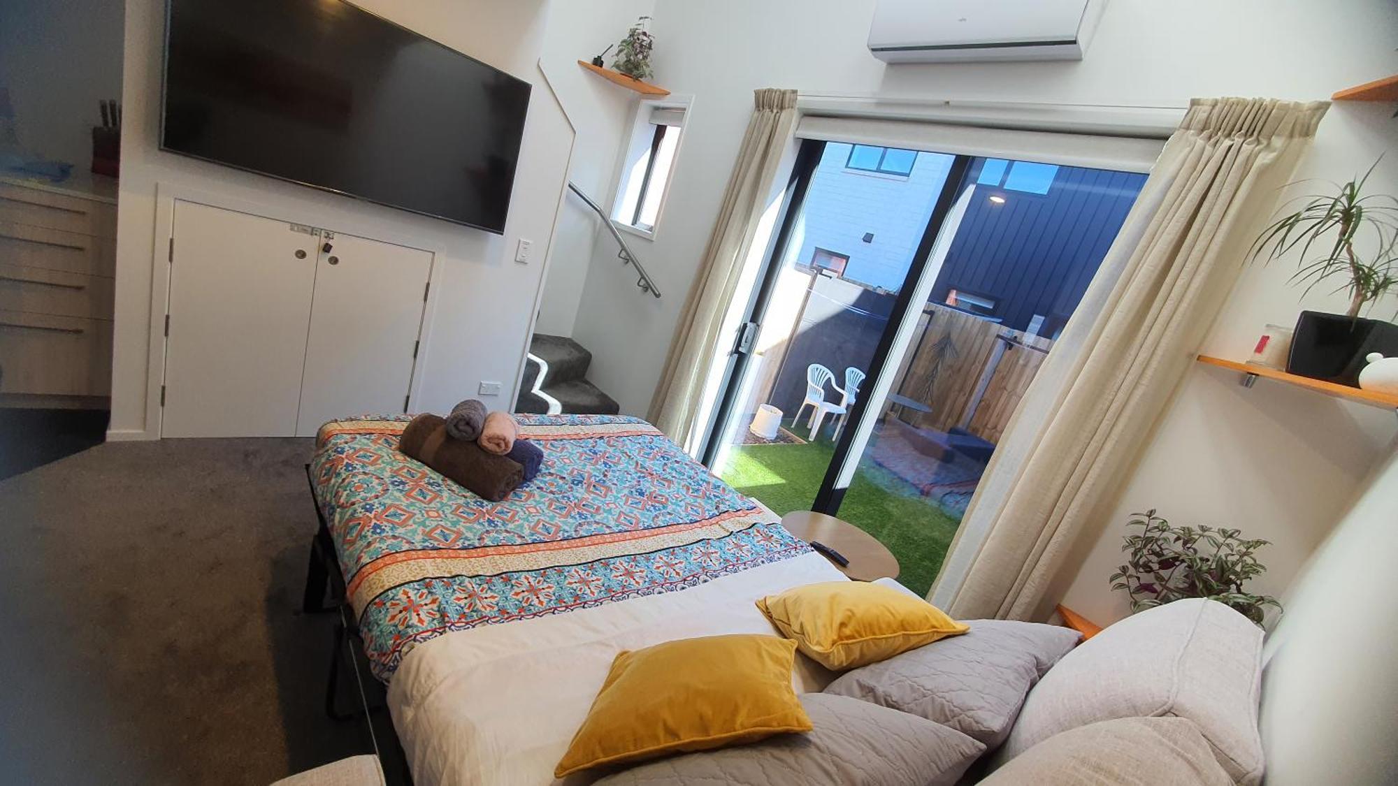 Modern Loft In Christchurch Cbd With Private Courtyard Exteriör bild